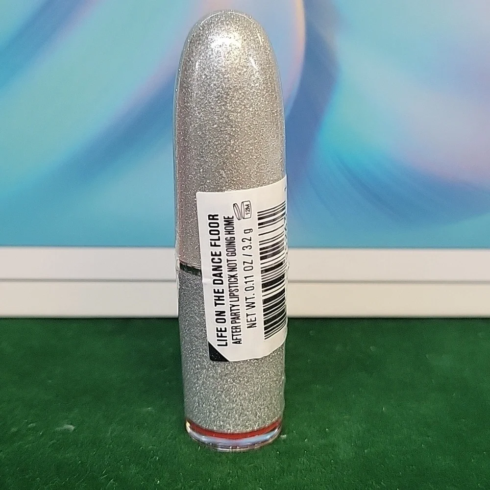 Revolution Not Going Home 3.2g Lipstick Life On The Dance Floor New Sealed Tube